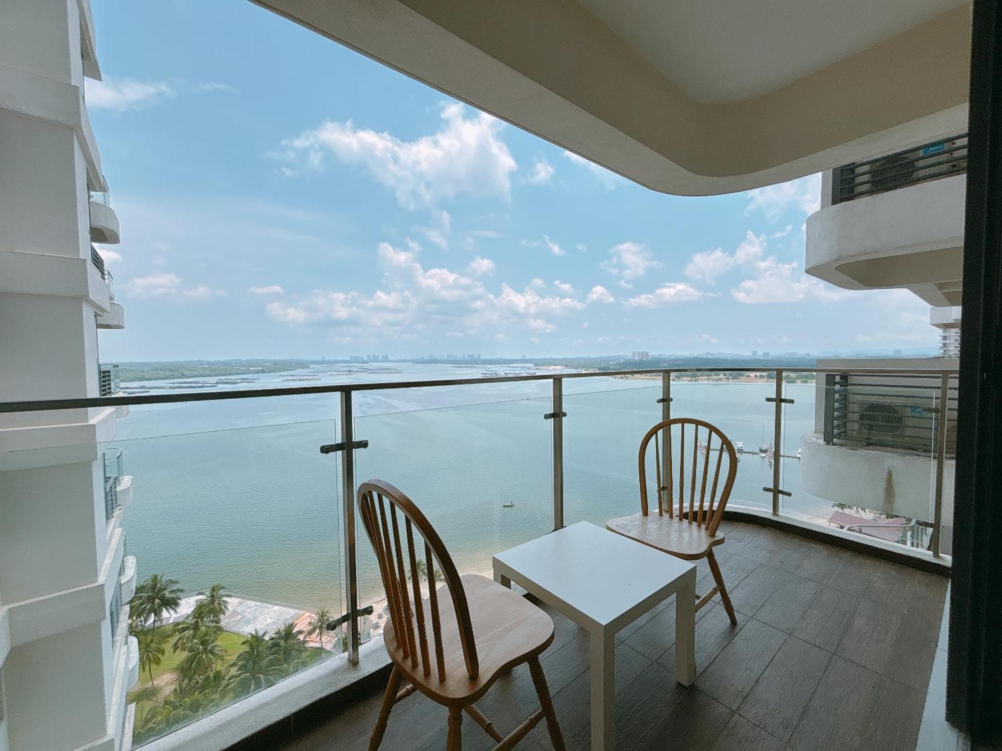 Апартаменты Country Garden Danga Bay By Lions Bay Джохор-Бару Номер фото