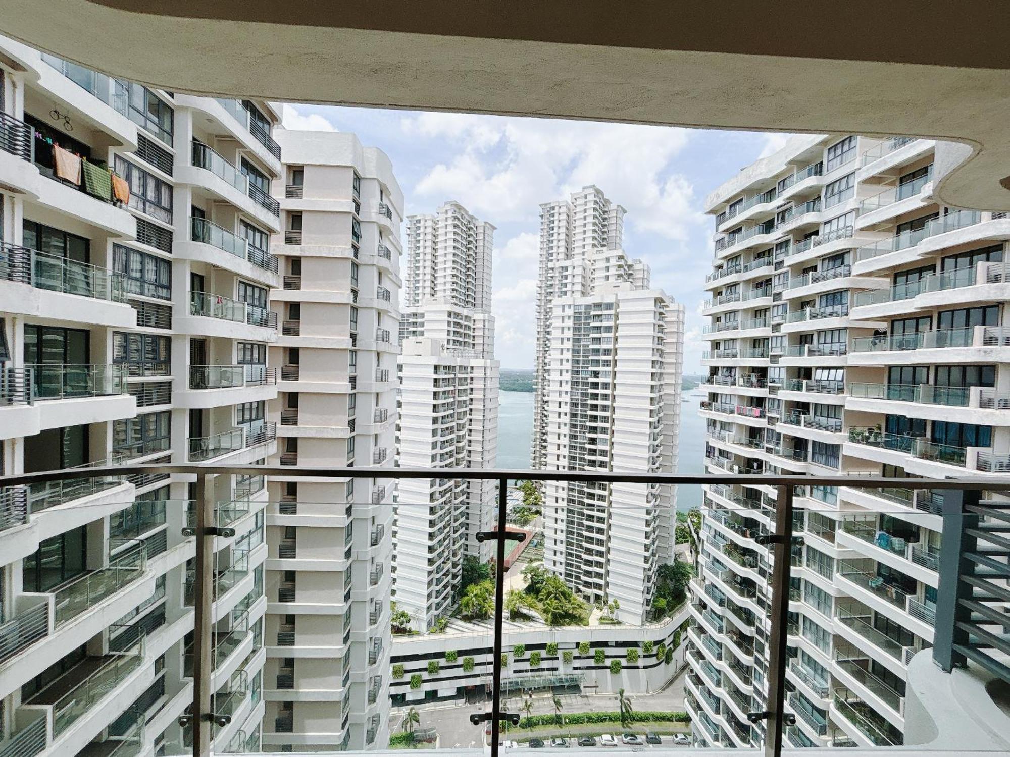 Апартаменты Country Garden Danga Bay By Lions Bay Джохор-Бару Номер фото