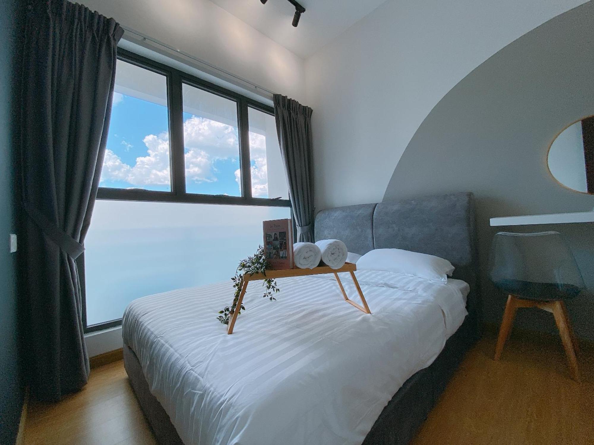 Апартаменты Country Garden Danga Bay By Lions Bay Джохор-Бару Номер фото